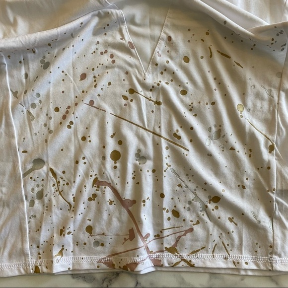 NEW PUMA Metal Splash Deep V Mesh Painted T-shirt - Picture 7 of 9